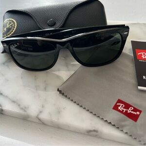 Ray-Ban Polarized New Wayfarer RB 2132